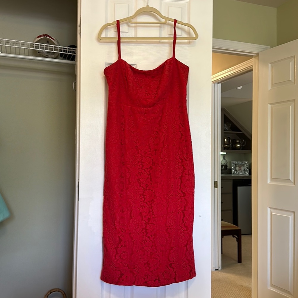 Fame & Partners red lace dress